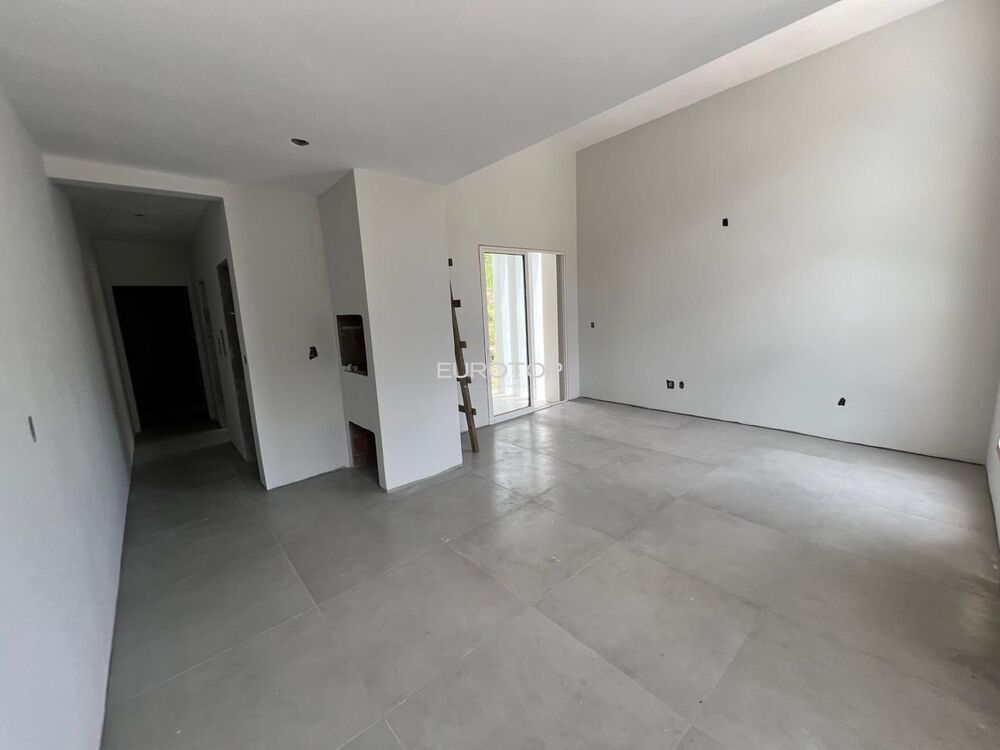 Casa à venda com 2 quartos, 72m² - Foto 6