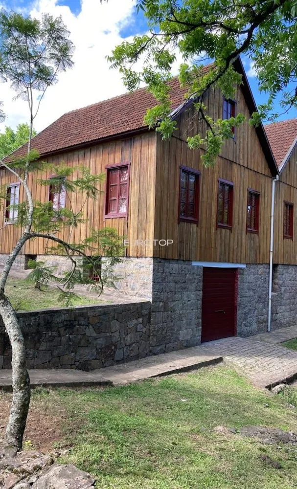 Fazenda à venda com 3 quartos, 350m² - Foto 2