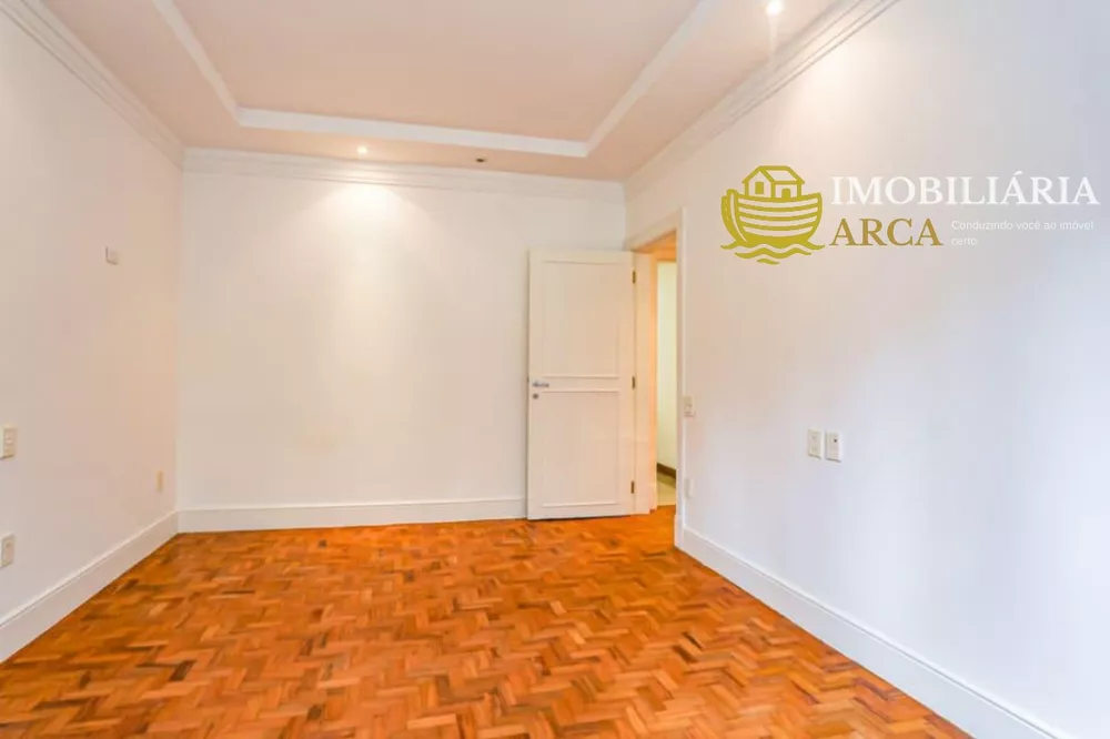 Apartamento, 3 quartos, 240 m² - Foto 2