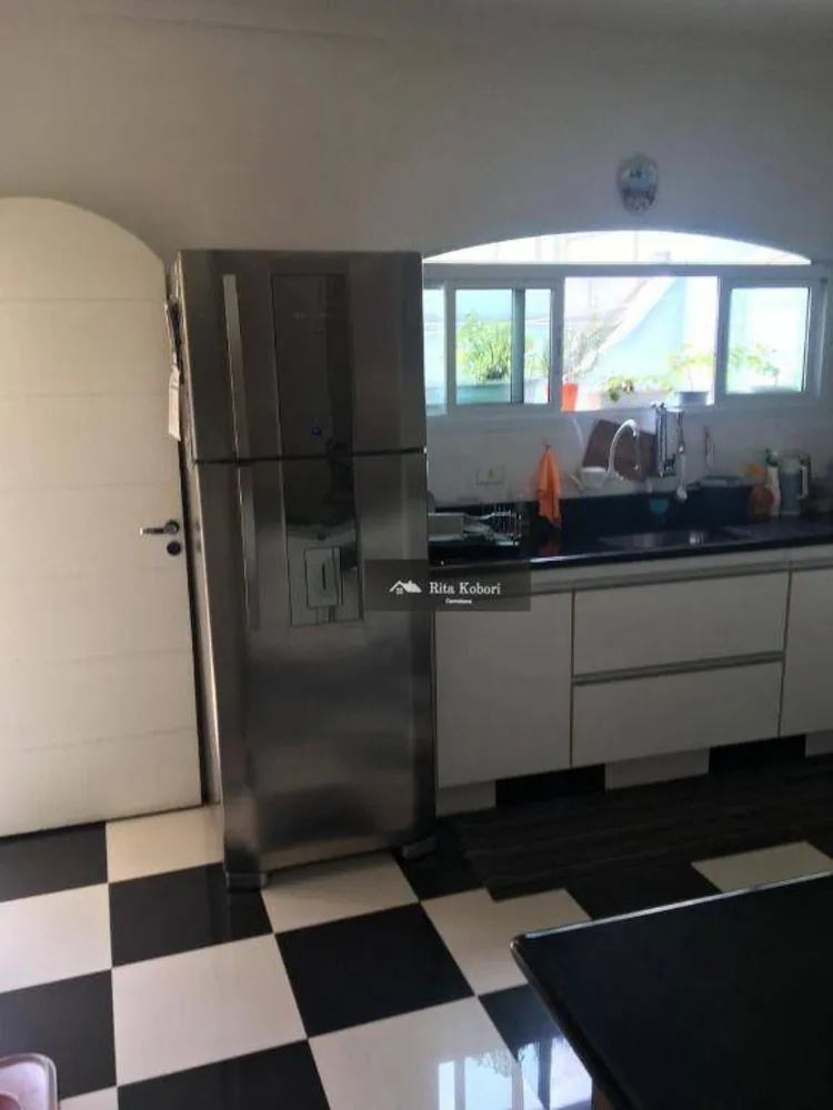 Casa, 3 quartos, 240 m² - Foto 2