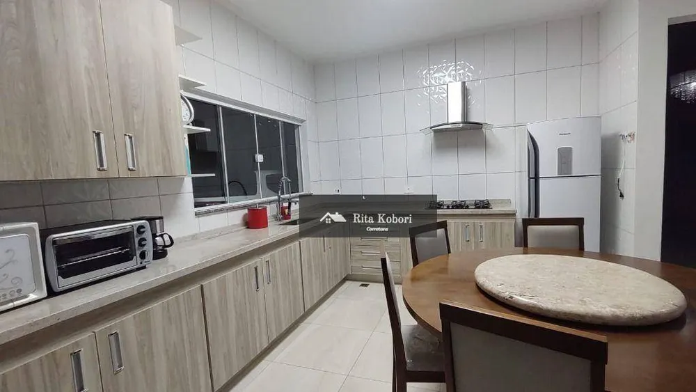Casa, 4 quartos, 170 m² - Foto 3