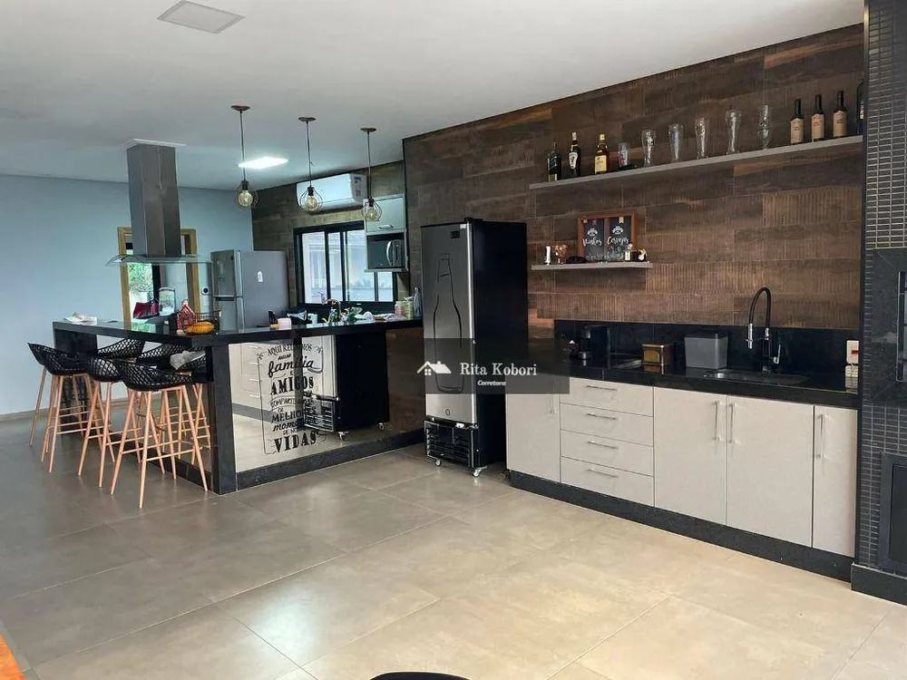 Sobrado, 6 quartos, 320 m² - Foto 4