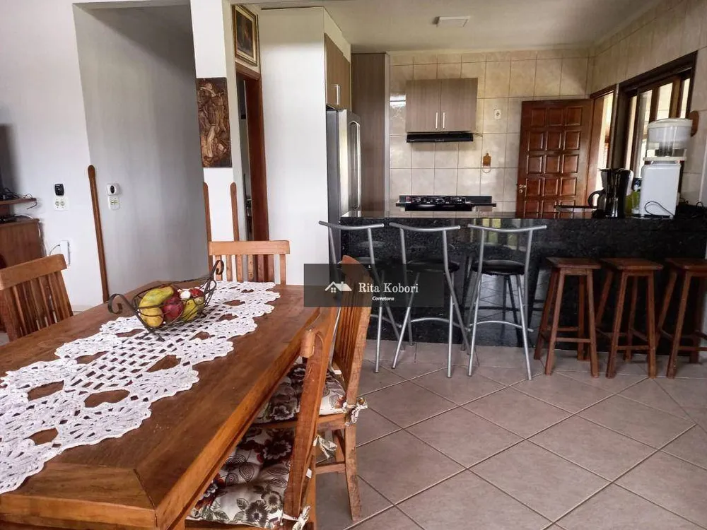 Casa, 3 quartos, 200 m² - Foto 3