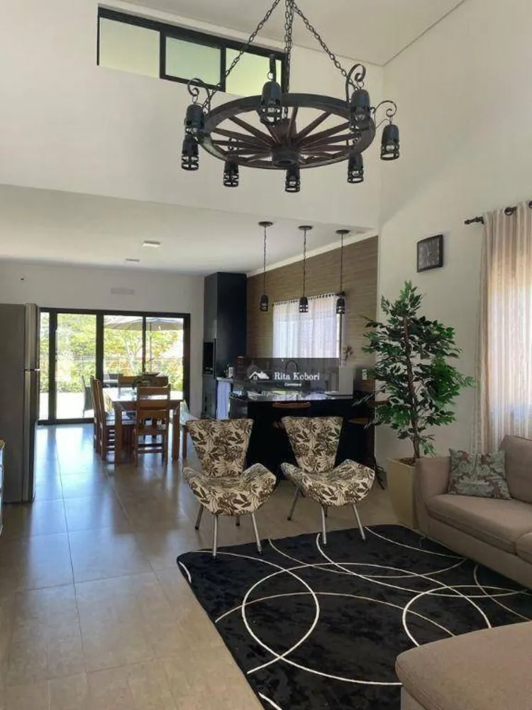 Casa, 3 quartos, 197 m² - Foto 1