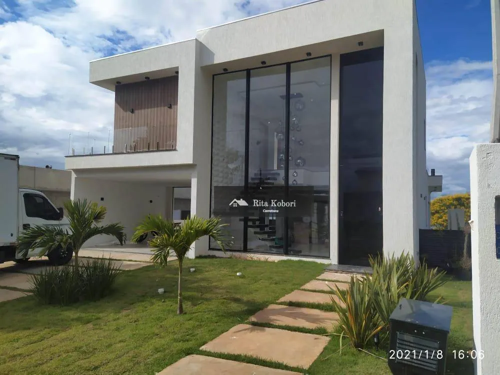 Sobrado, 4 quartos, 221 m² - Foto 1
