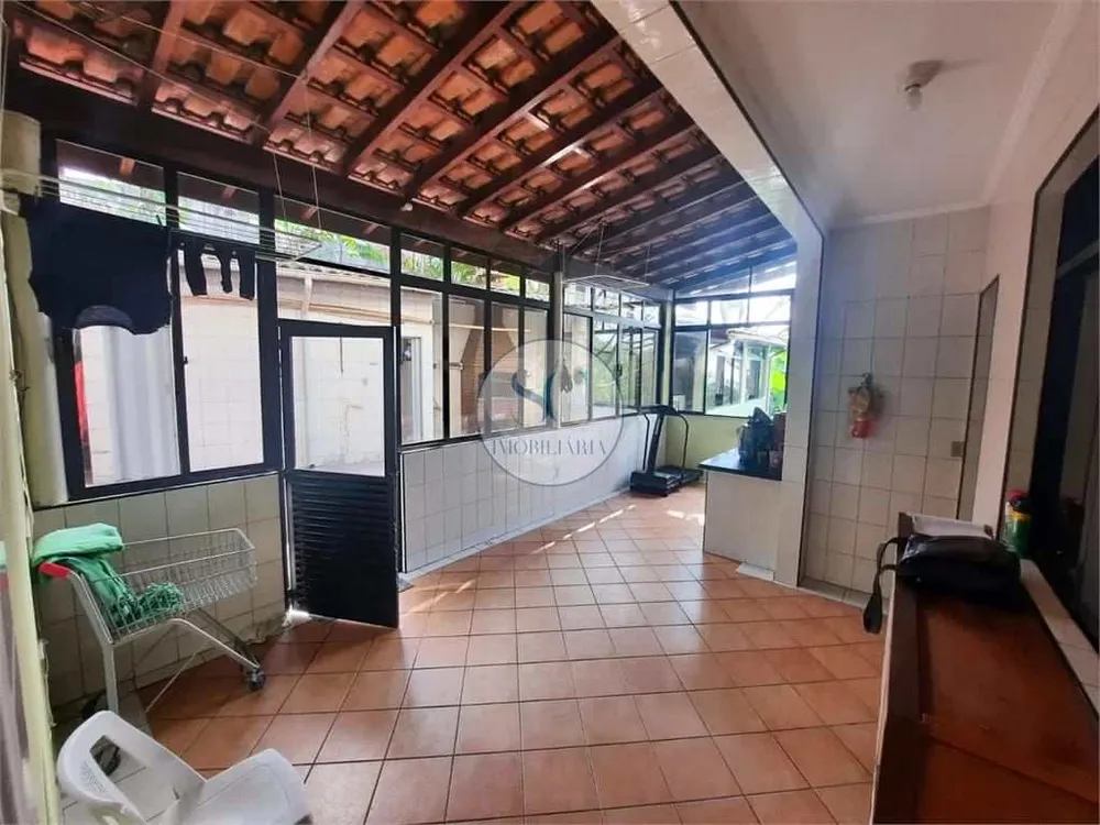 Casa, 6 quartos, 270 m² - Foto 4
