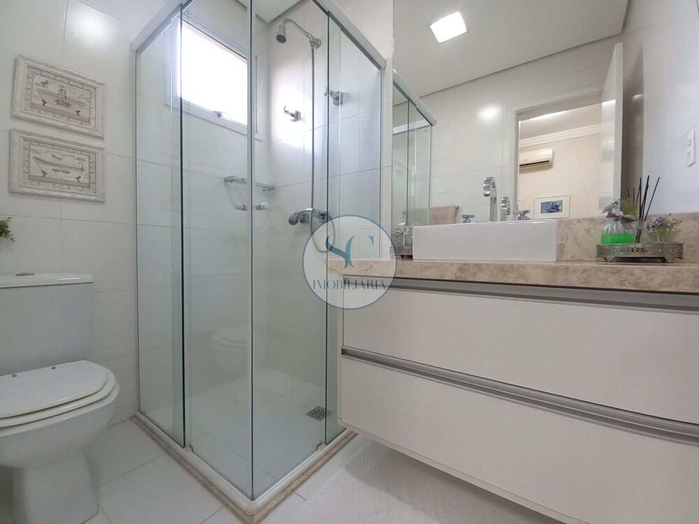 Apartamento, 3 quartos, 140 m² - Foto 2