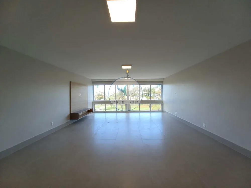 Apartamento, 3 quartos, 200 m² - Foto 1