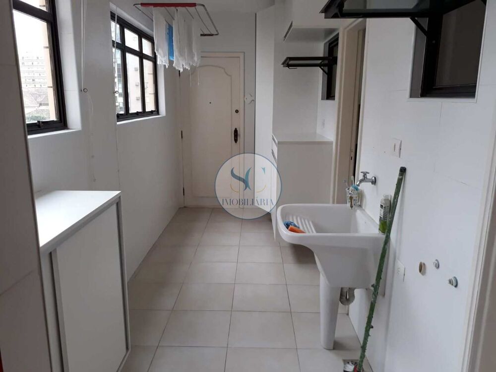 Apartamento, 3 quartos, 211 m² - Foto 1