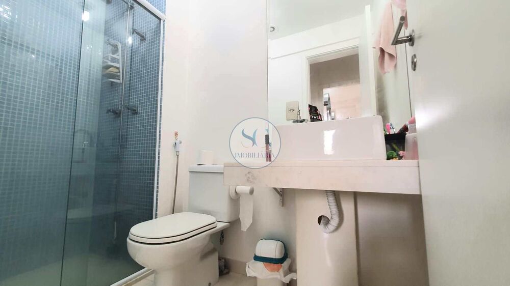 Apartamento à venda com 2 quartos, 83m² - Foto 2