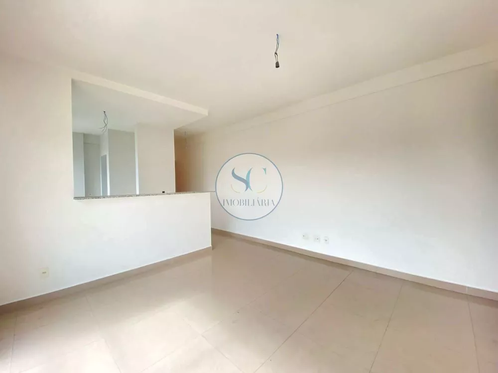 Apartamento à venda com 2 quartos, 67m² - Foto 4