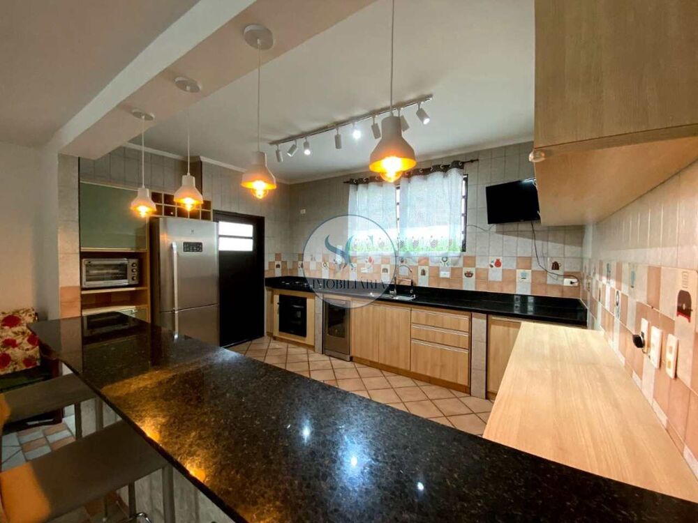 Casa, 3 quartos, 258 m² - Foto 4