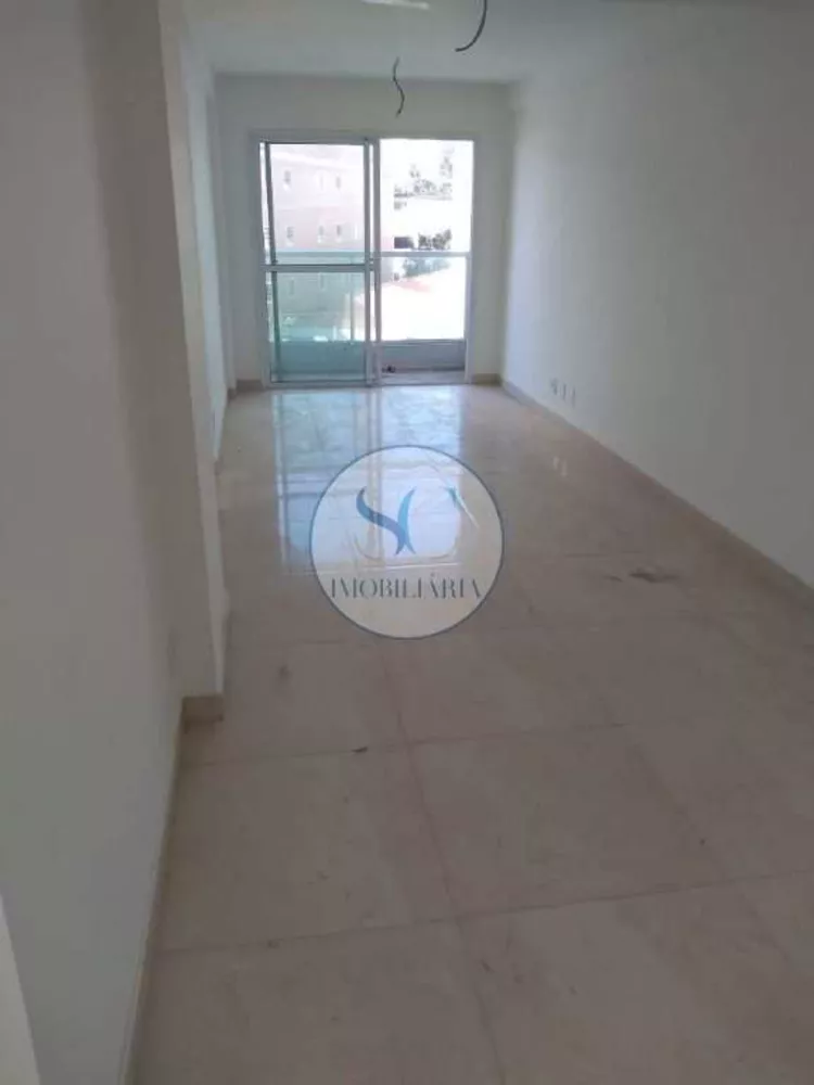 Apartamento à venda com 2 quartos, 68m² - Foto 3