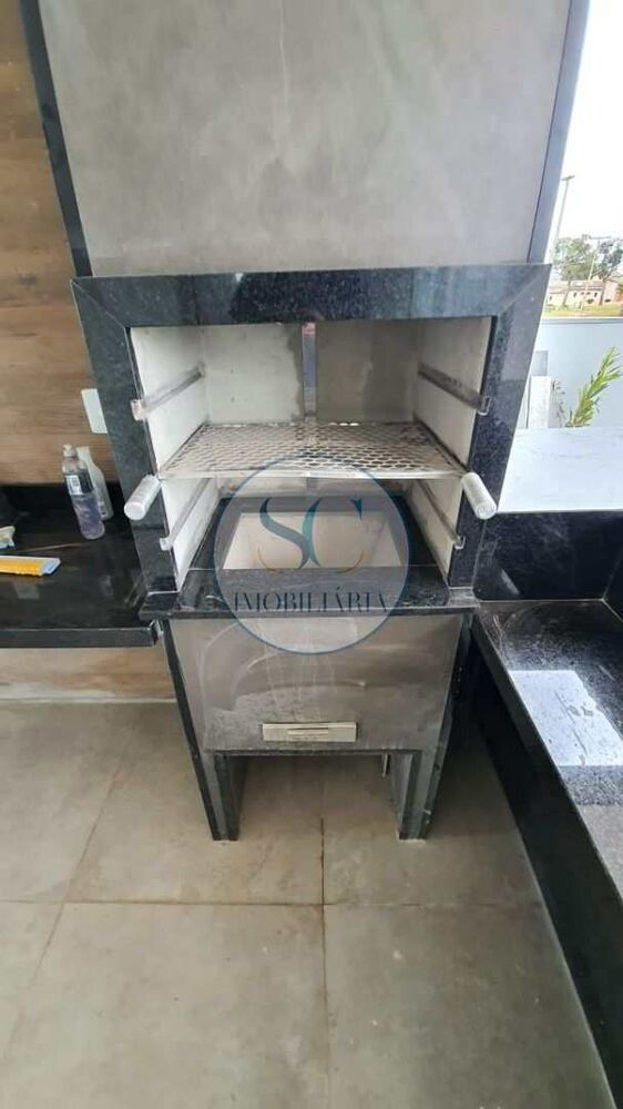 Sobrado, 3 quartos, 236 m² - Foto 1