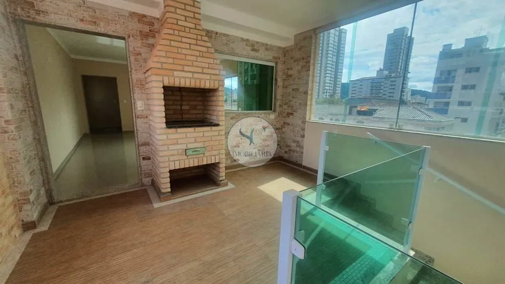 Casa, 4 quartos, 230 m² - Foto 1