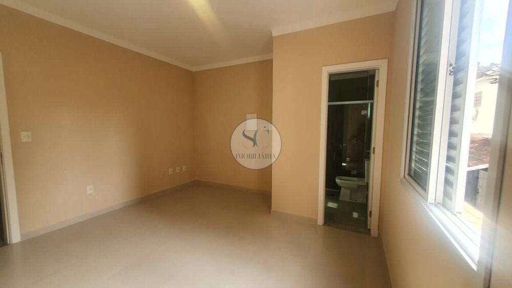 Casa, 4 quartos, 230 m² - Foto 9