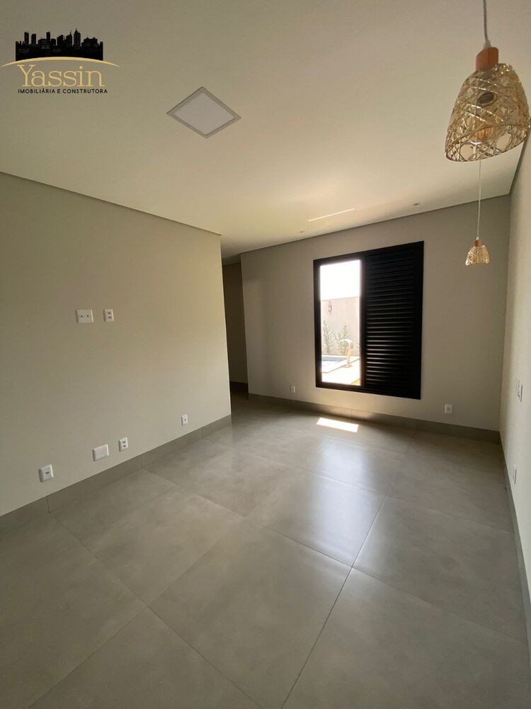 Casa à venda com 3 quartos, 200m² - Foto 2