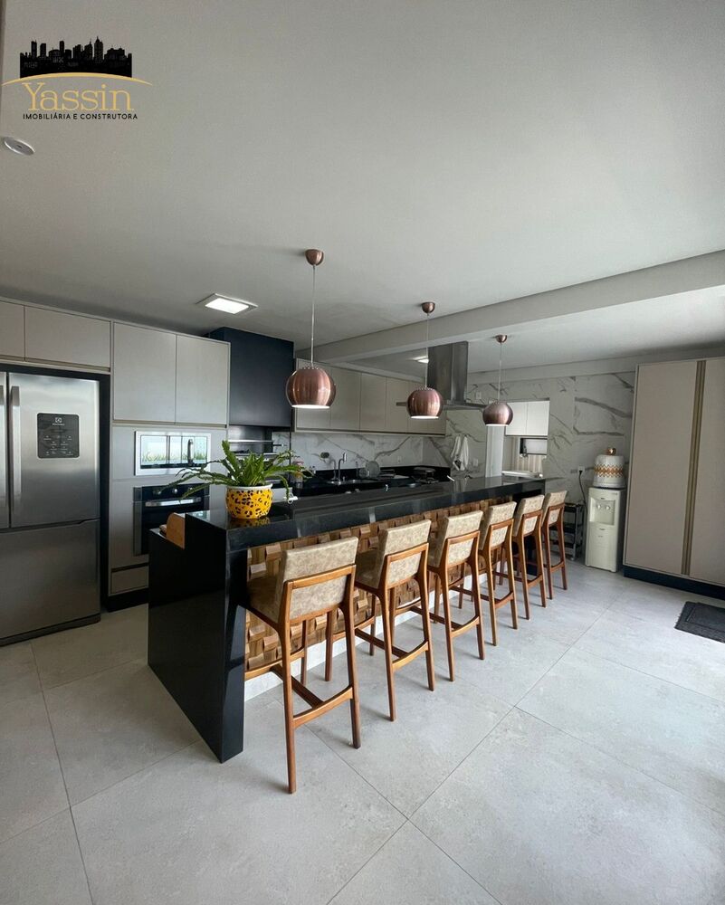 Casa à venda com 3 quartos, 370m² - Foto 10