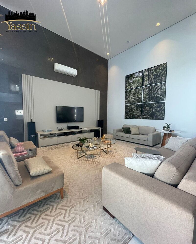 Casa à venda com 3 quartos, 370m² - Foto 2