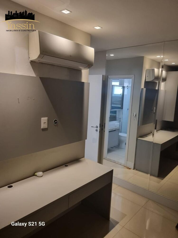 Apartamento à venda com 3 quartos, 157m² - Foto 4