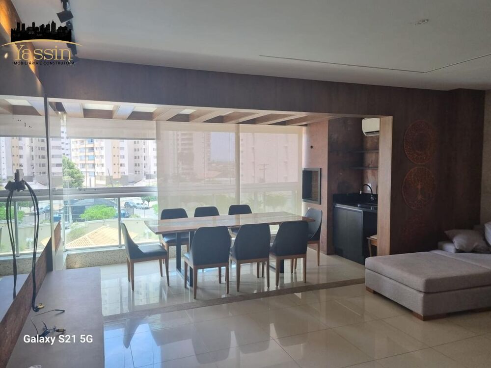Apartamento à venda com 3 quartos, 157m² - Foto 1