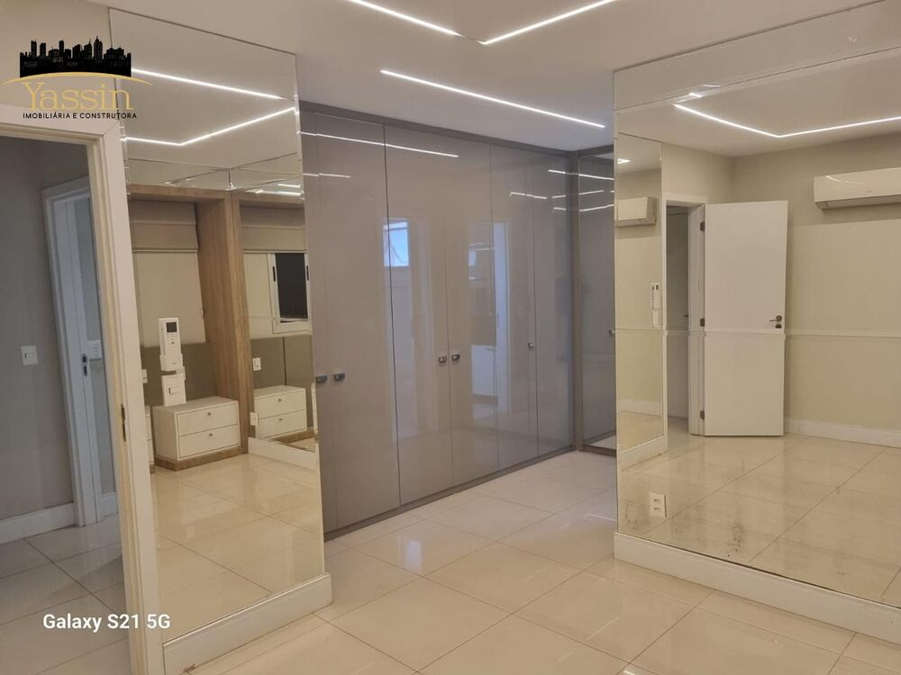 Apartamento à venda com 3 quartos, 157m² - Foto 11