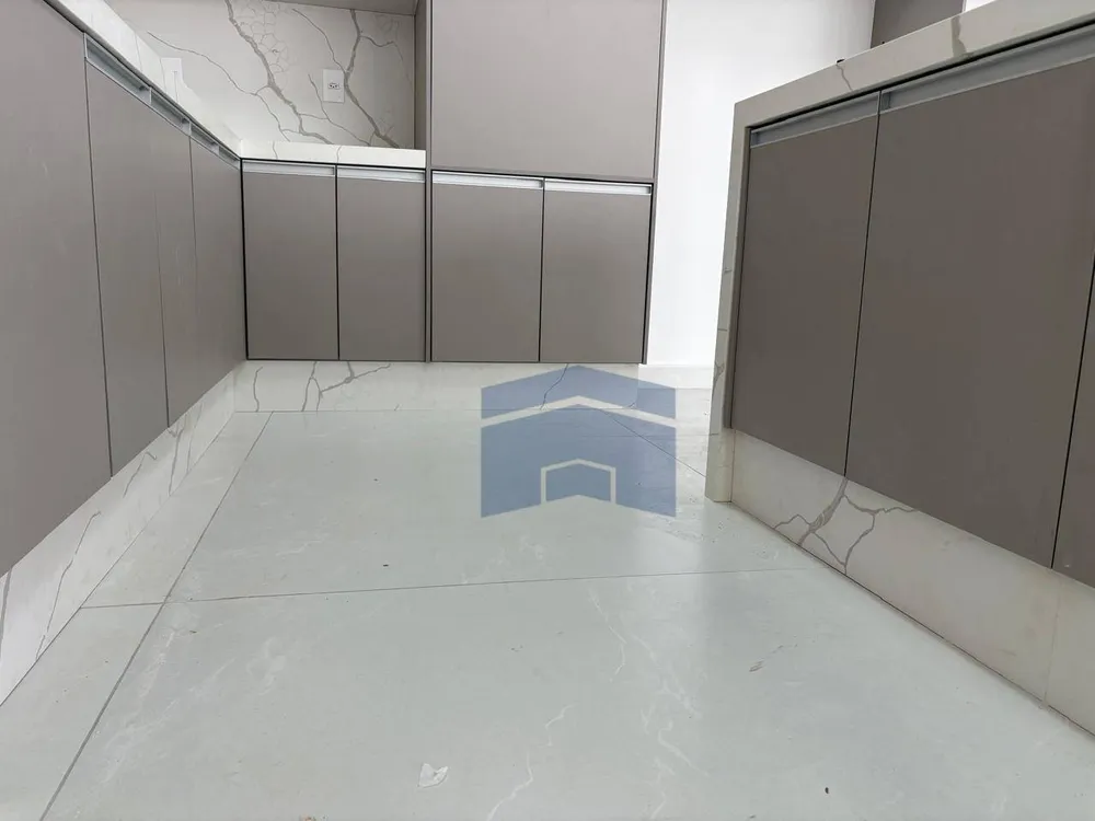 Sobrado, 4 quartos, 328 m² - Foto 2