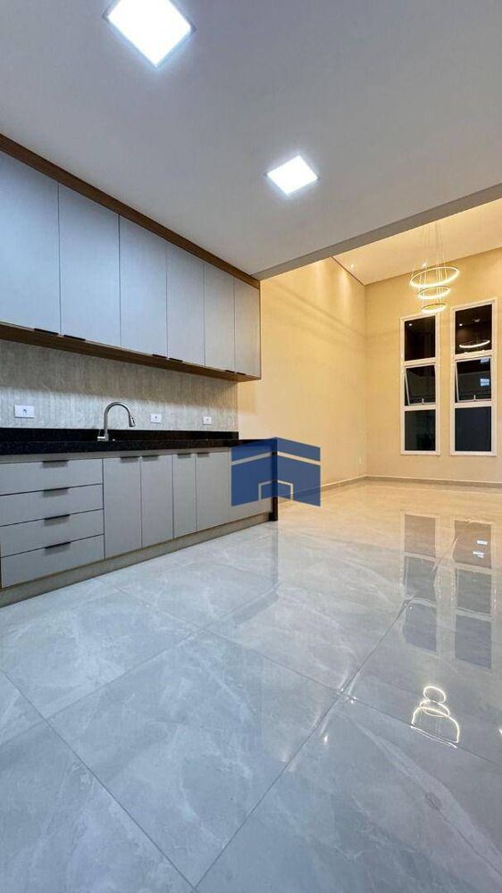 Casa à venda com 3 quartos, 105m² - Foto 4