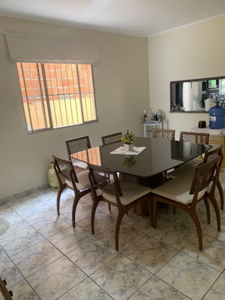 Casa à venda com 3 quartos, 190m² - Foto 4