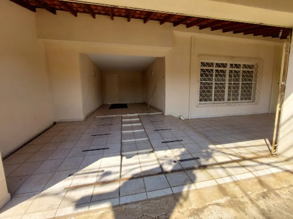 Casa, 3 quartos, 200 m² - Foto 1