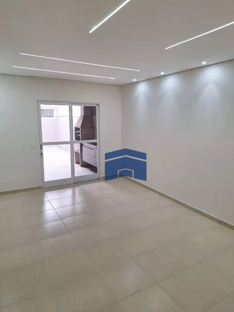 Casa à venda com 3 quartos, 130m² - Foto 3