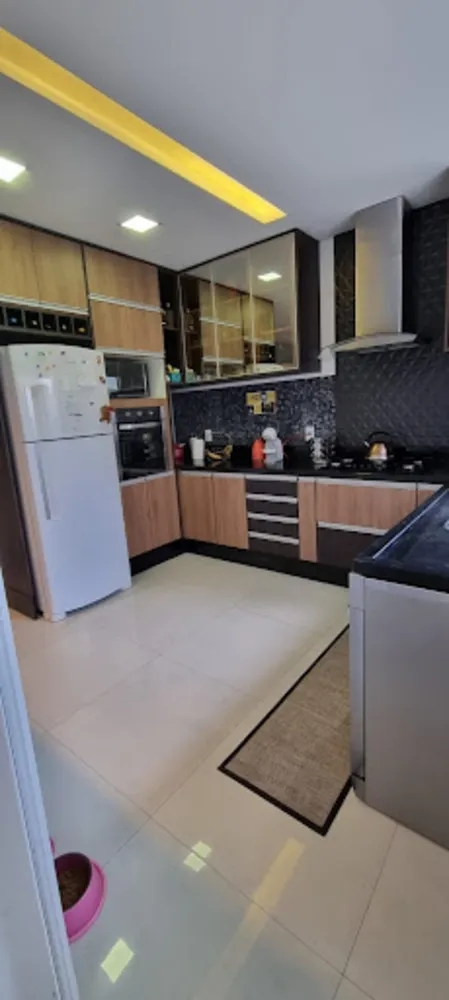 Sobrado, 4 quartos, 198 m² - Foto 1