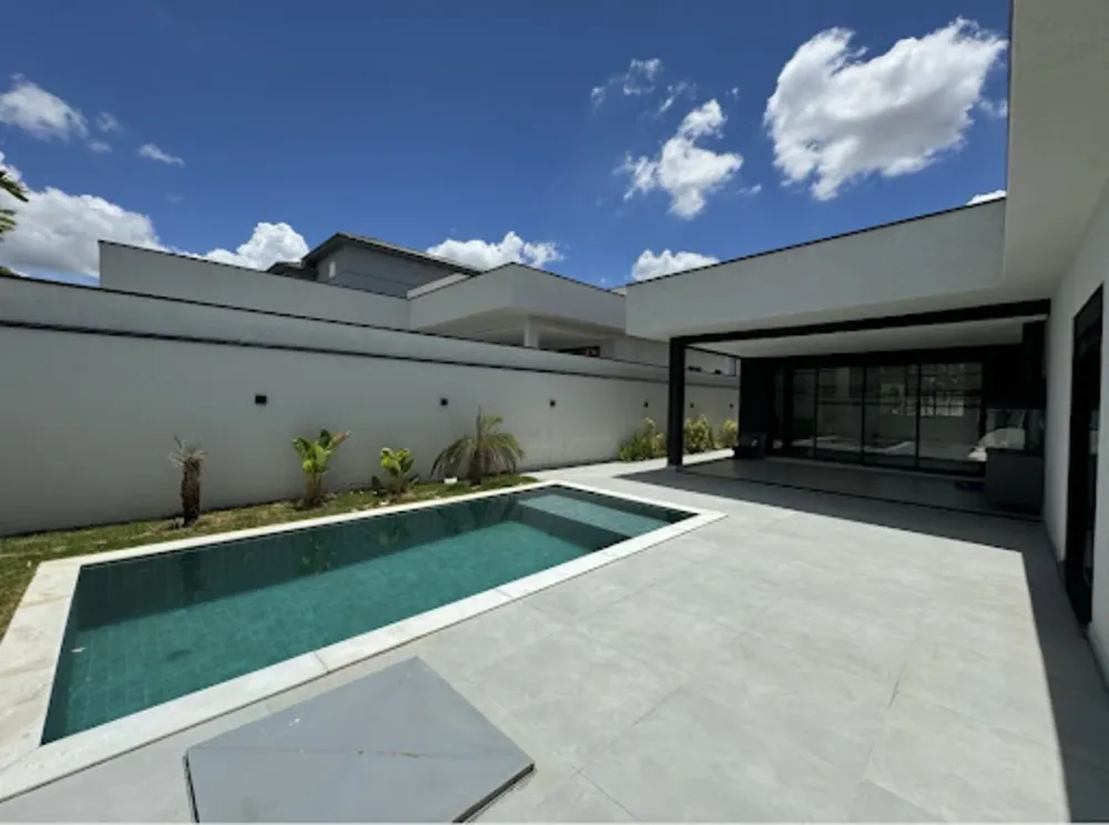Casa, 4 quartos, 259 m² - Foto 1