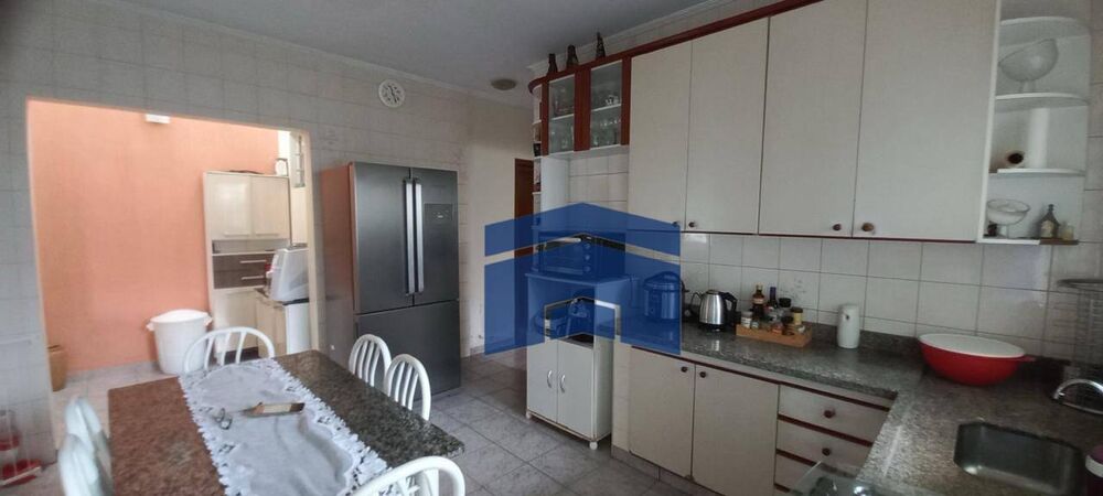 Sobrado, 3 quartos, 245 m² - Foto 1
