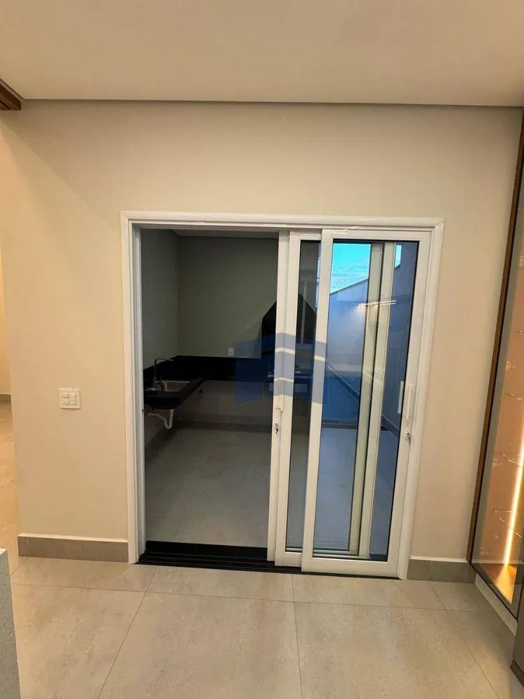 Casa, 3 quartos, 138 m² - Foto 4