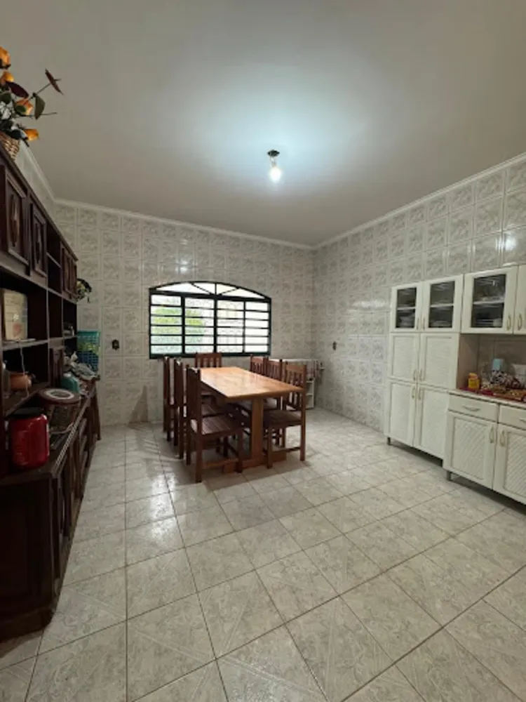 Sobrado, 3 quartos, 186 m² - Foto 2