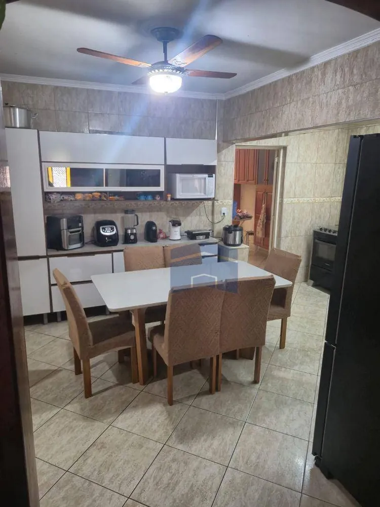 Casa, 4 quartos, 198 m² - Foto 12