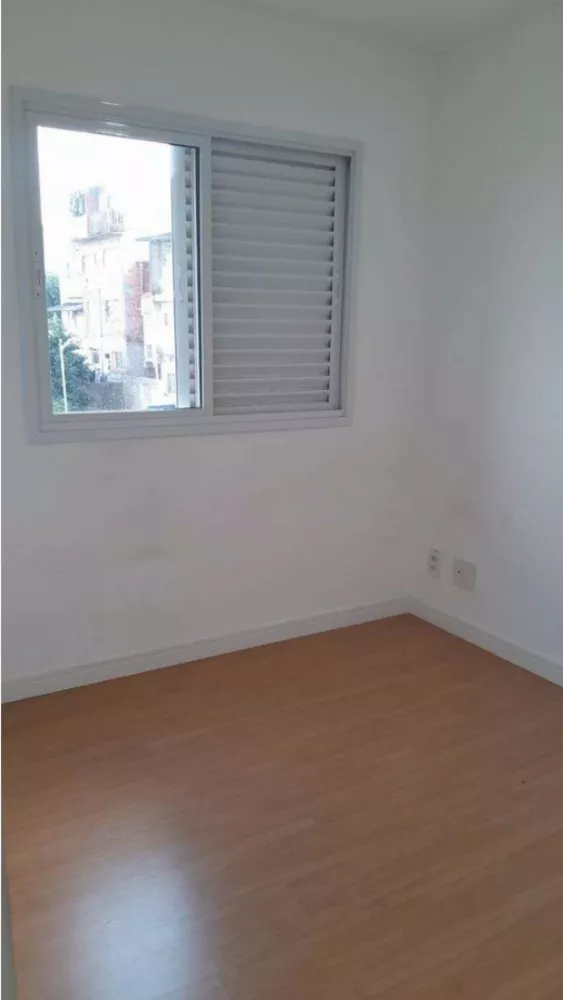 Apartamento à venda com 3 quartos, 76m² - Foto 2