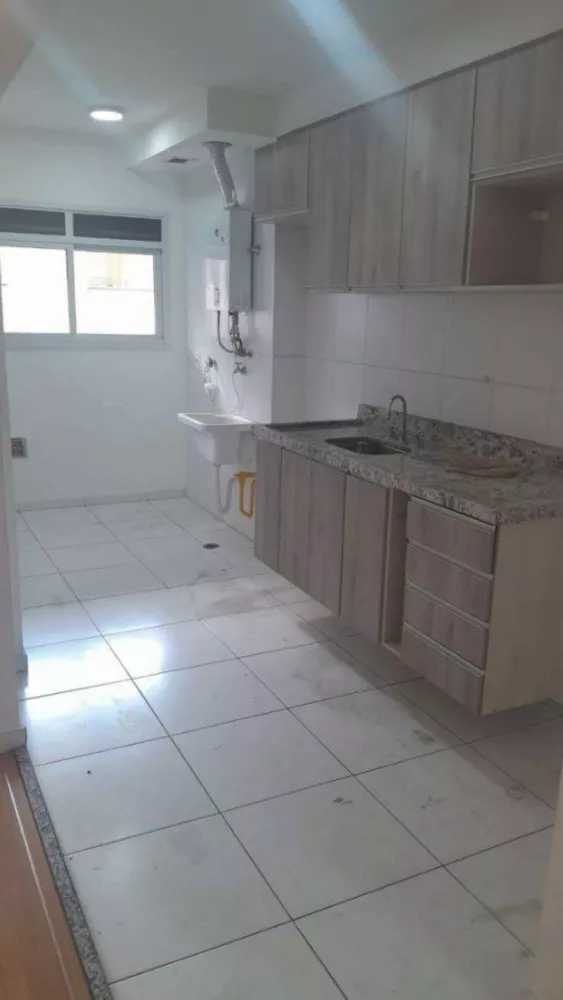 Apartamento à venda com 3 quartos, 76m² - Foto 1