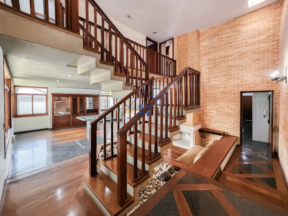 Sobrado, 4 quartos, 409 m² - Foto 1