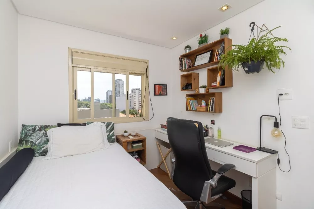 Apartamento à venda com 4 quartos, 143m² - Foto 1