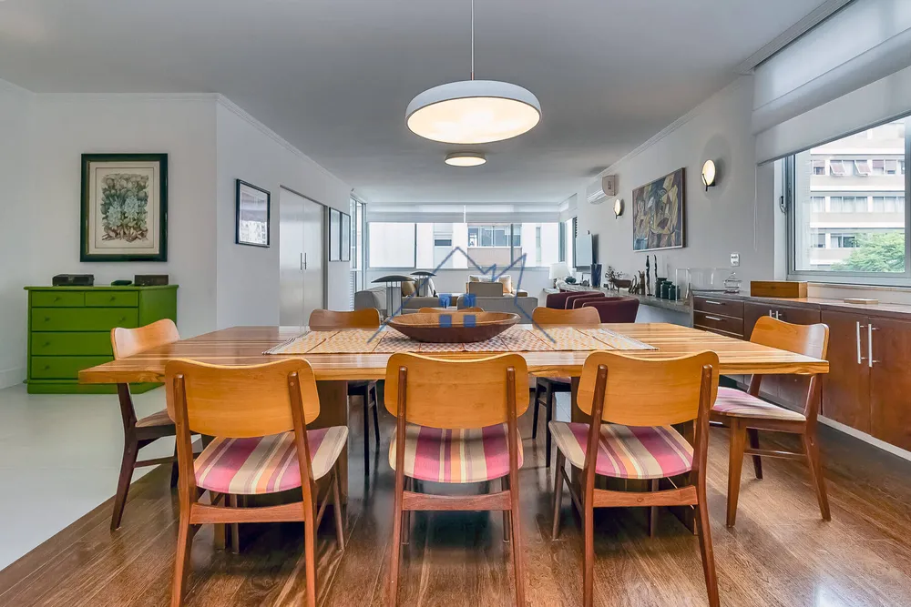 Apartamento, 3 quartos, 270 m² - Foto 1