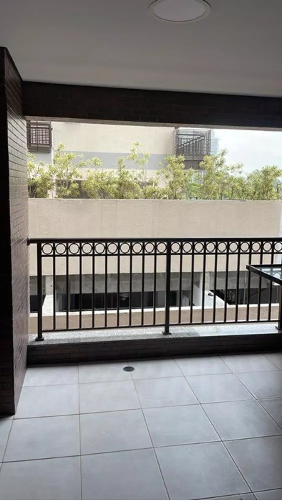 Apartamento para alugar com 3 quartos, 103m² - Foto 1