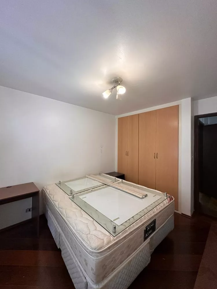 Apartamento à venda com 3 quartos, 144m² - Foto 7