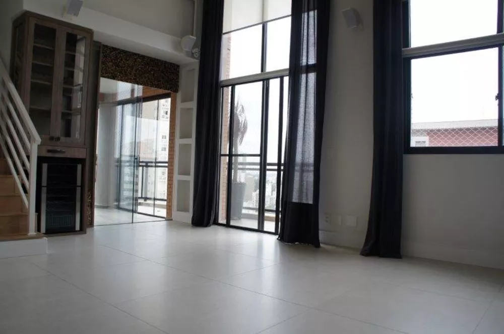 Apartamento à venda com 3 quartos, 184m² - Foto 1