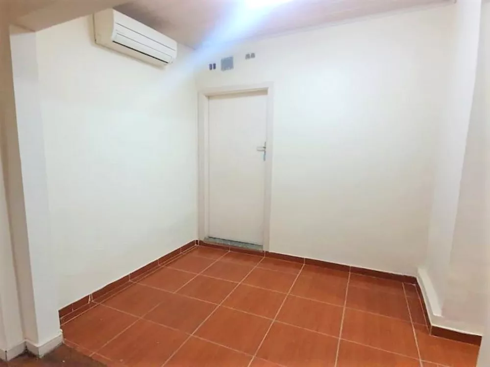 Casa para alugar com 2 quartos, 75m² - Foto 4