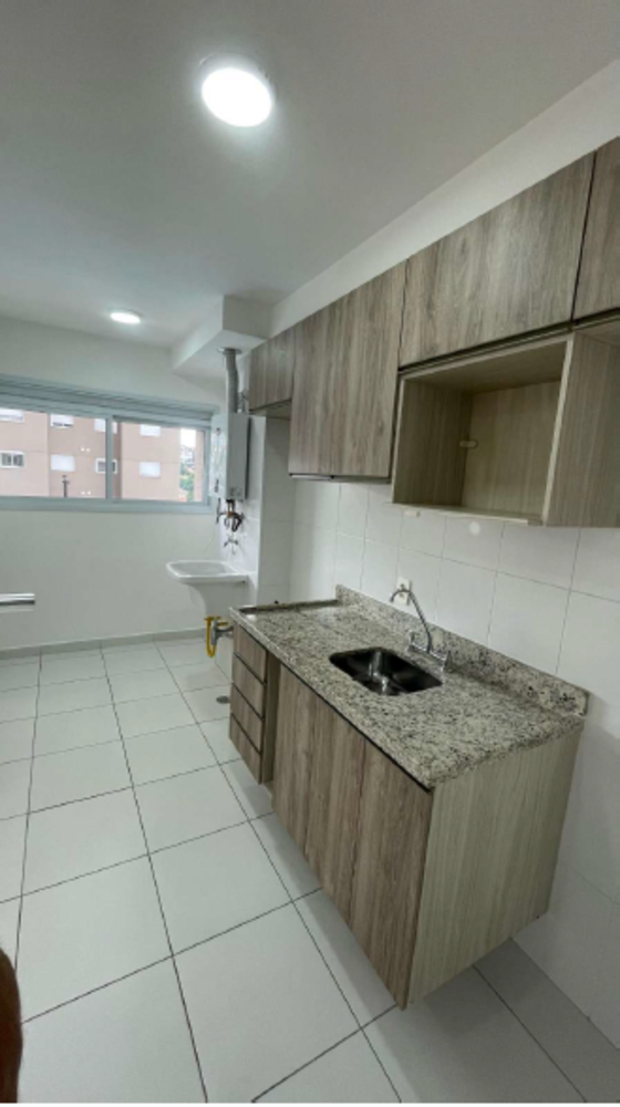 Apartamento à venda e aluguel com 2 quartos, 60m² - Foto 2