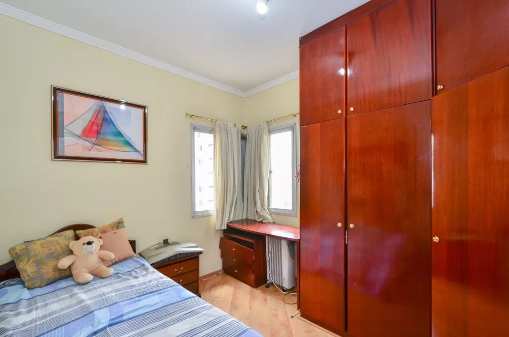 Apartamento à venda com 3 quartos, 137m² - Foto 13