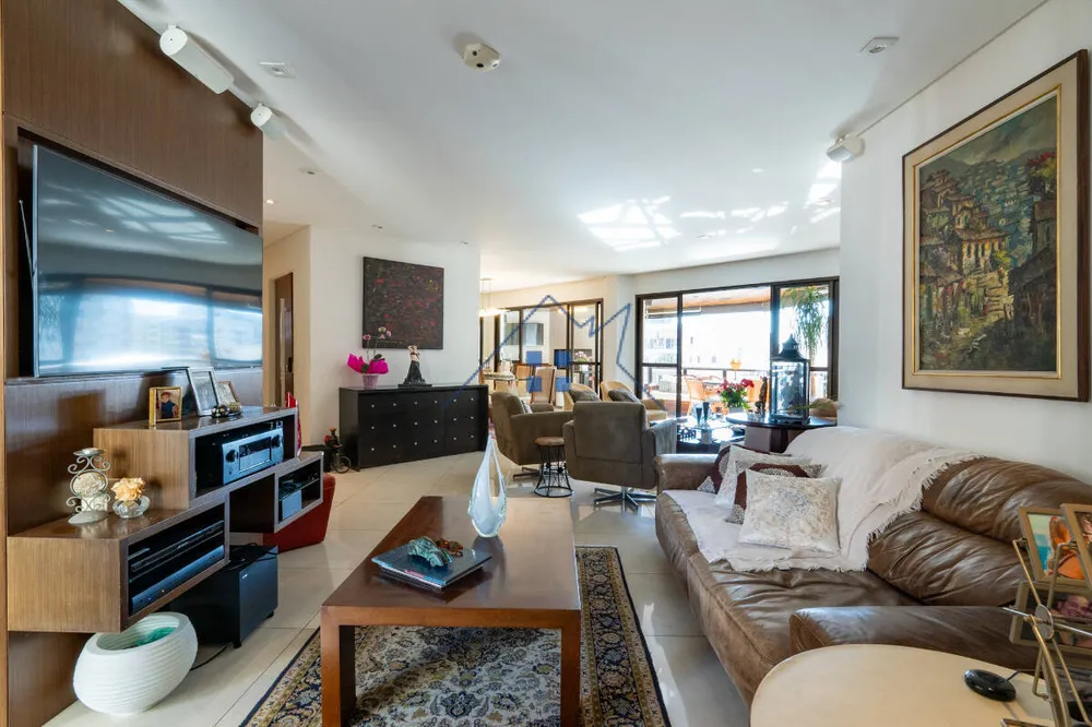 Apartamento, 4 quartos, 245 m² - Foto 1