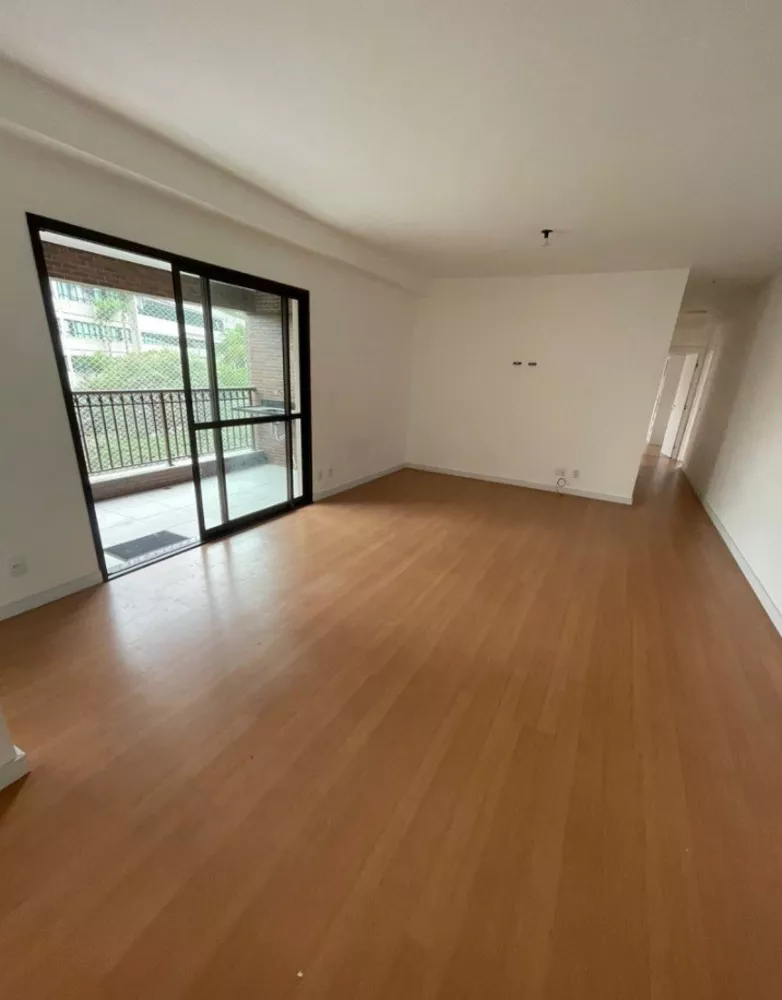 Apartamento à venda com 3 quartos, 121m² - Foto 2